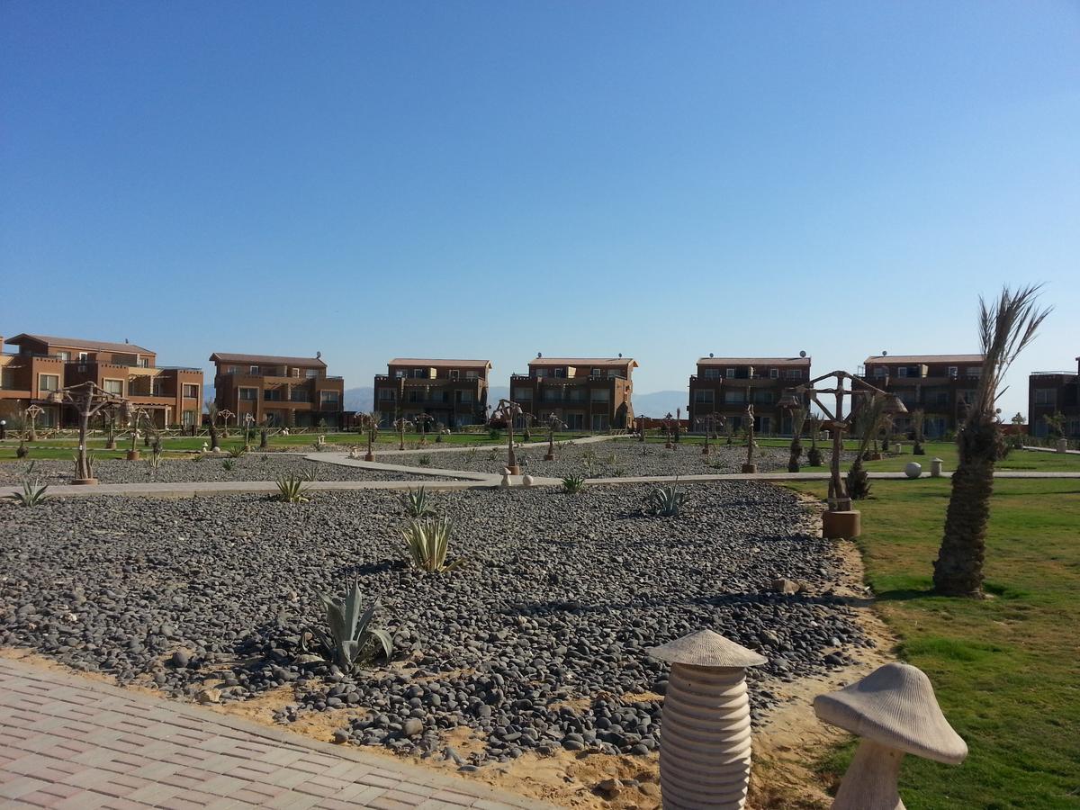 Florence Chalet In Marina Wadi Degla Ain Sokhna - Ground Floor With 360 Sqm With Private Garden Ain Sukhna Exterior photo